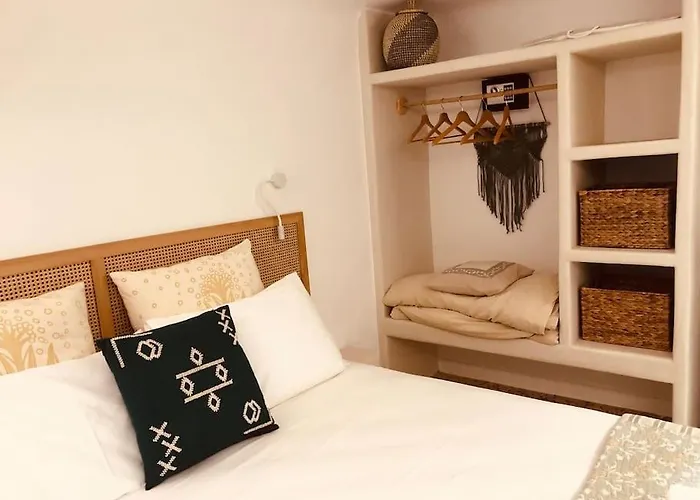 Sofia\'S Cozy Traditional Studio Downtown